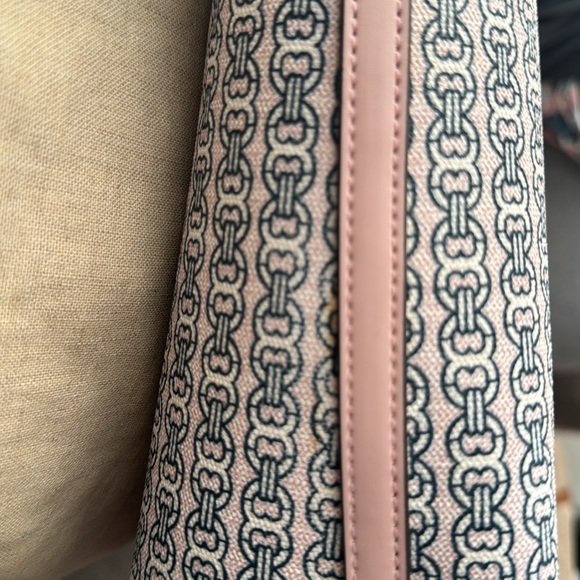 Tory Burch Gemini Coastal Pink Tote Bag - Picture 10 of 11